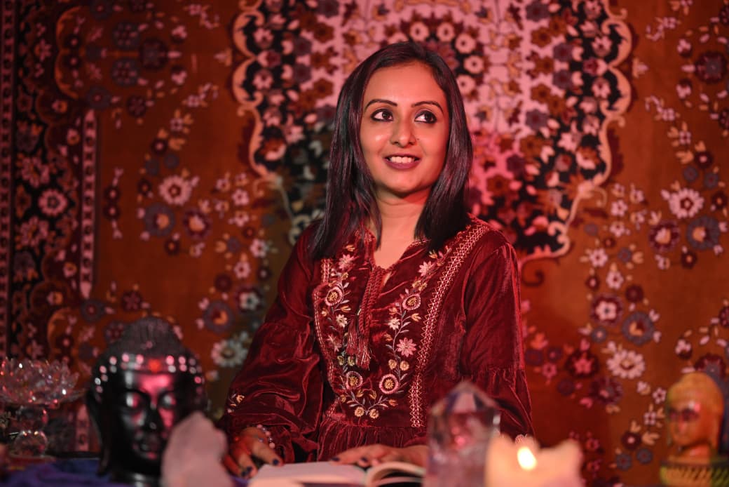Shweta Khatri – The Oracle of The Modern Age